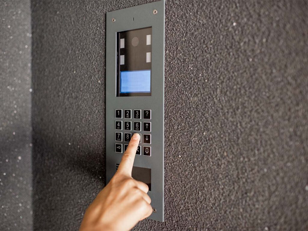 Installation et remplacement de contrôle d'accès